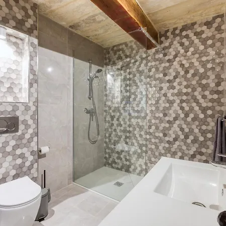 Charming And Modern 1br House In Historic By 360 Estates 別荘