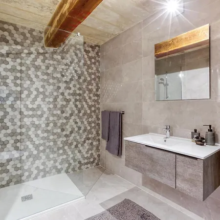 Charming And Modern 1br House In Historic By 360 Estates