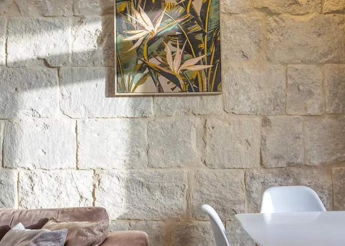 Charming And Modern 1br House In Historic By 360 Estates *