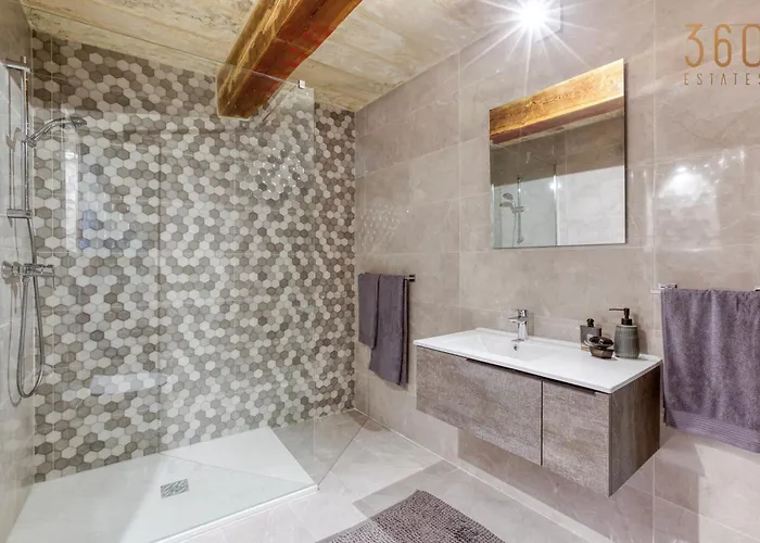 Charming And Modern 1br House In Historic By 360 Estates